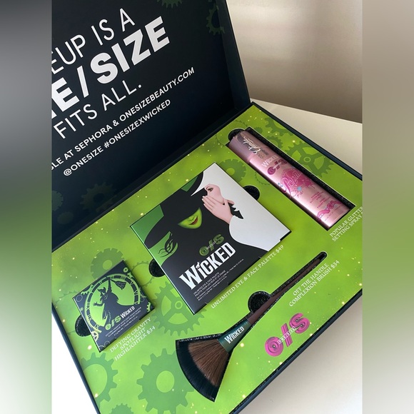 ONE/SIZE Other - NEW O/S RARE PR BOX Wicked Face Eye Palette Highlighter Glitter Setting Spray